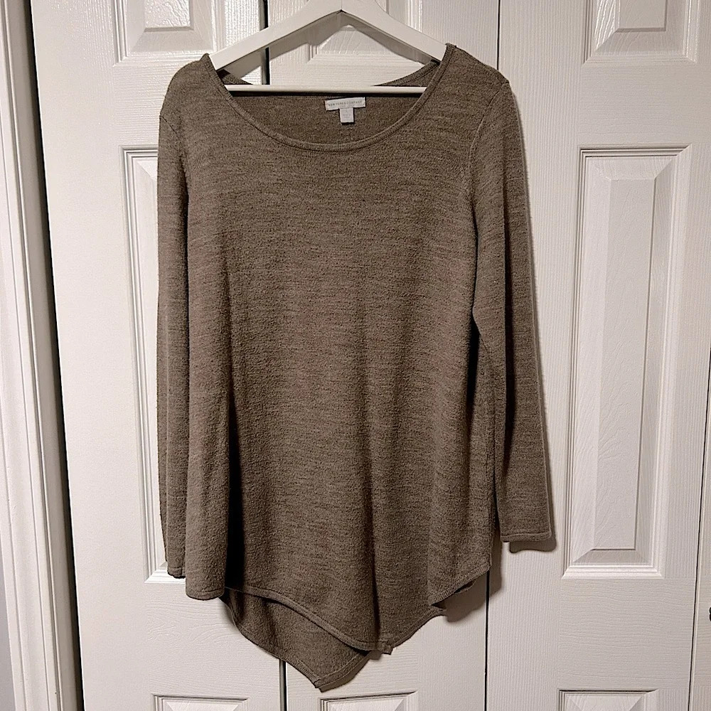 NEW YORK & COMPANY Brown Asymmetrical Tunic Sweater Size L